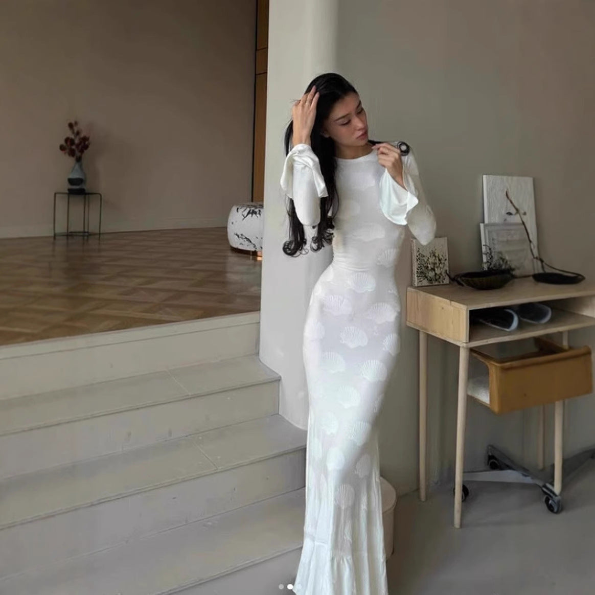 Crew-neck Flared-sleeve Tie-detail Pure Yet Seductive Long-sleeve Dress