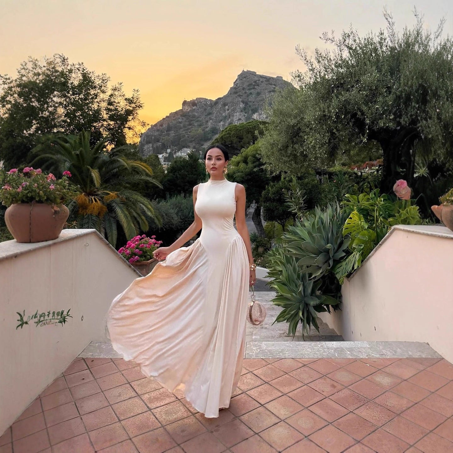 Womens Round-neck Halter-style Sleeveless Dress